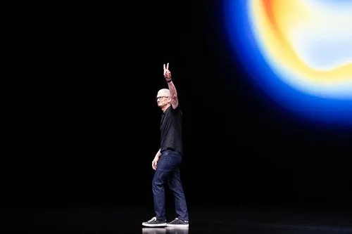How Tim Cook turned Apple into a $4 trillion behemoth cover image
