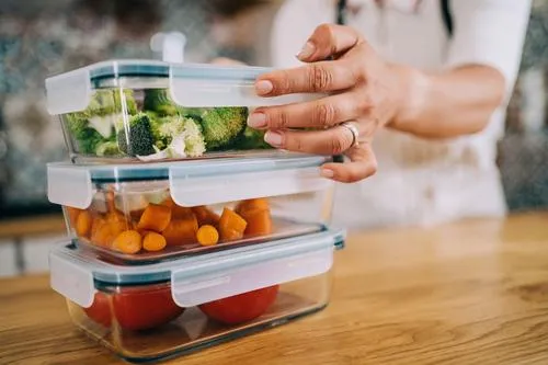 Five ways to help your fruits and vegetables stay fresh for longer cover image