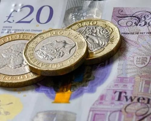 UK savings: six traps to avoid when you’re finding a new deal cover image