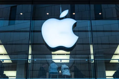 Apple, Berkshire and the virtue of patience cover image